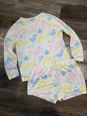 Kikit tie-dye lounge long-sleeve crewneck top & shorts set size Medium EUC